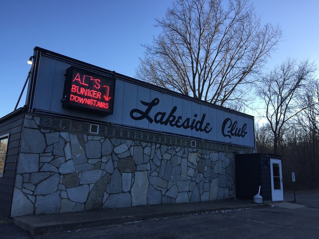 Lakeside Club