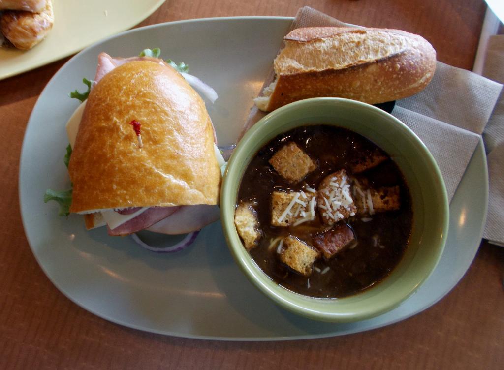 Panera Bread Cafe