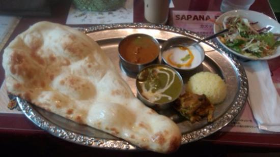 Nepali&Indian Diningbar Sapana Idabashiten